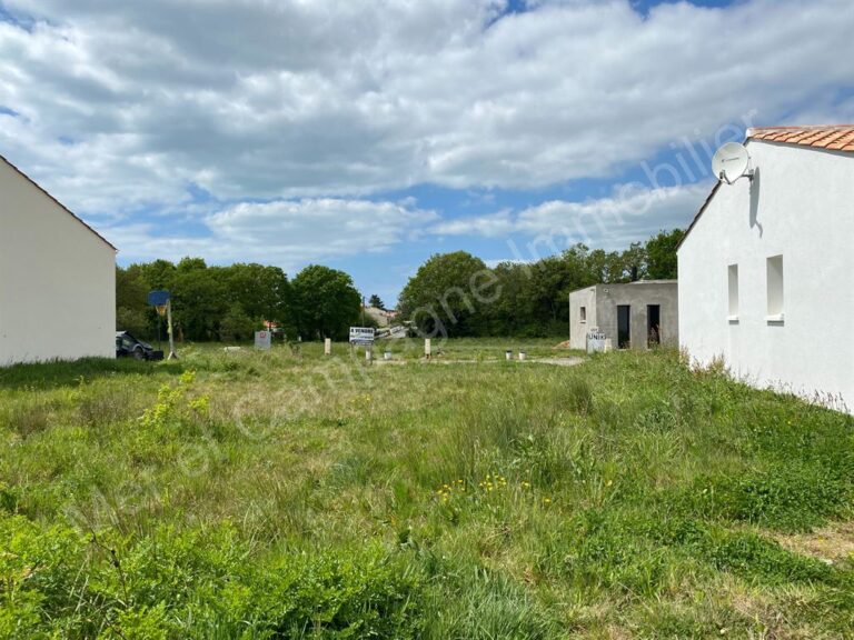 500m du centre-ville, jolie parcelle de terrain à bâtir de 314m² viabilisée