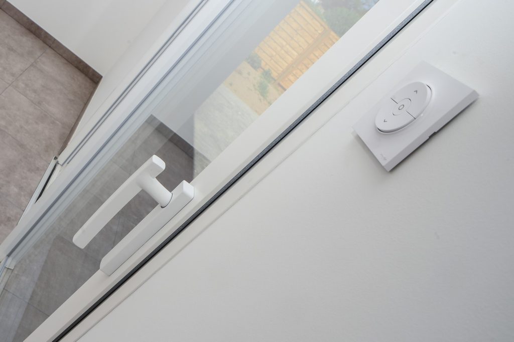 finition qualité porte fenetre baie maison neuve vendée