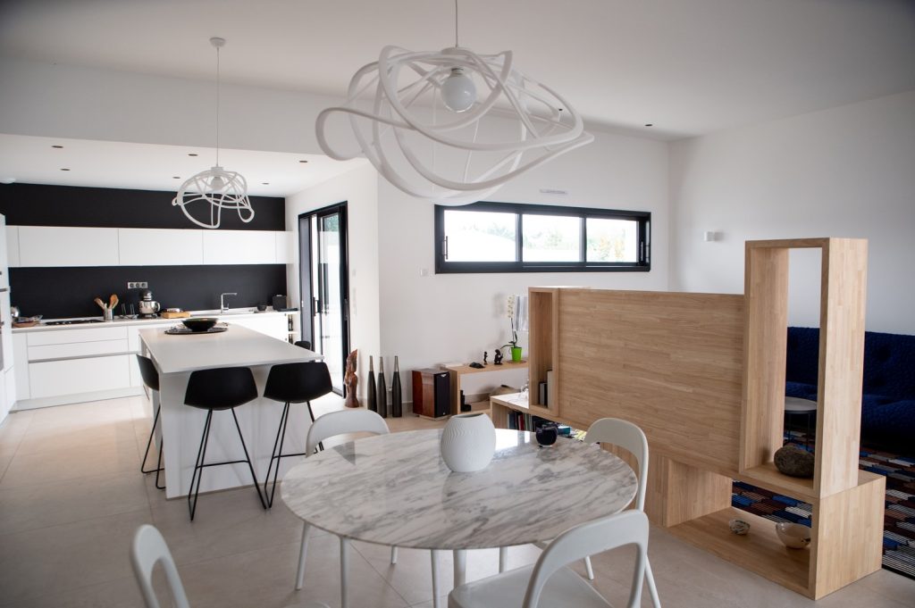 interieur maison neuve cuisine salon