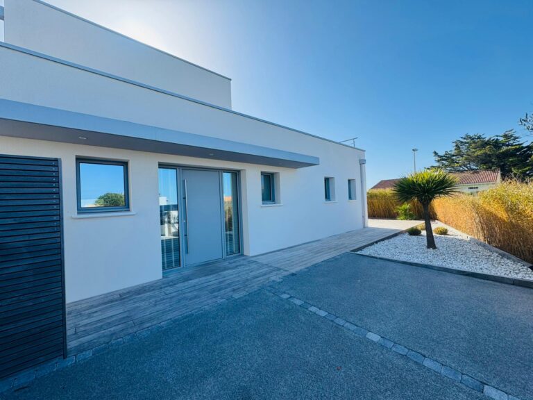Maison Contectée Familiale Chambres 11m² 14m² Dressing 7m² Salle Bain 8m² Garage 32m²