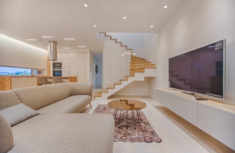 Comment réussir sa rénovation de maison en Vendée ?