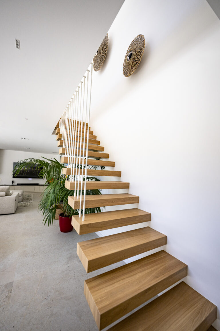 Villa de 315 m², 4 chambres, 1 suite et son grand garage